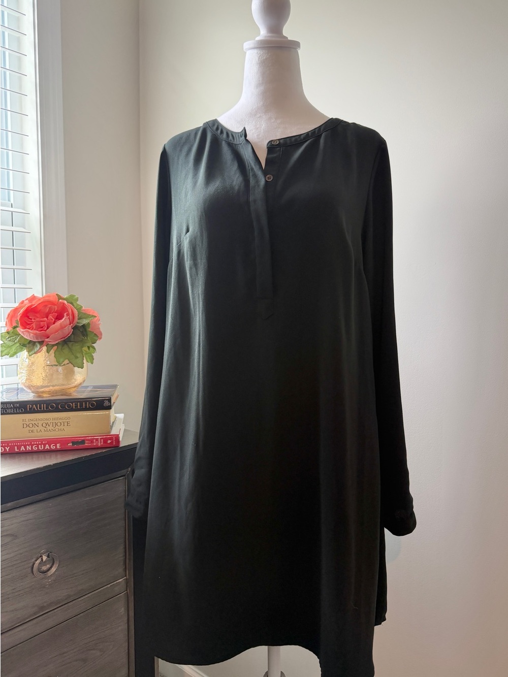 Preloved Classic Black Long-Sleeve Shift Dress
